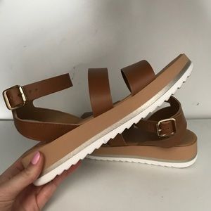 Mia Paoli Platform Sandal